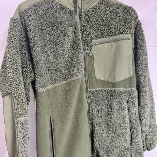 유니클로 엔지니어드가먼츠 후리스 XL