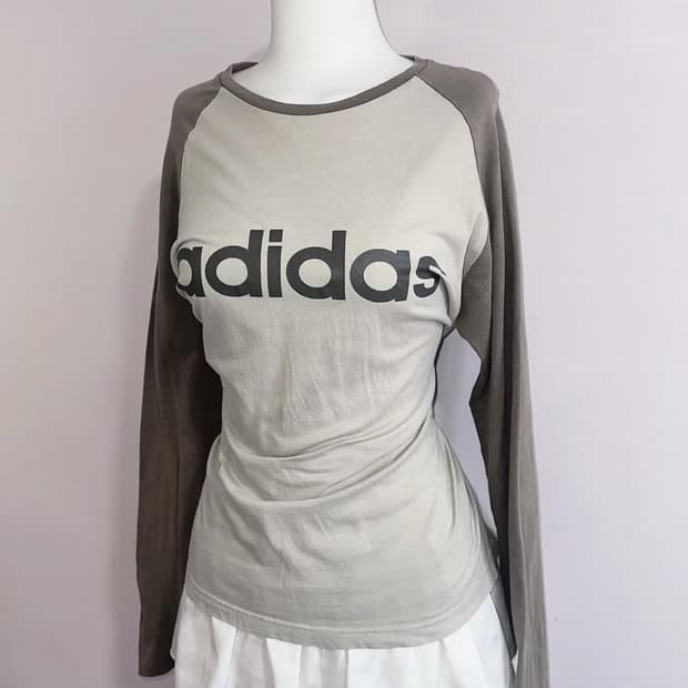 희귀)아디다스 카키 브라운 나그랑 롱슬리브