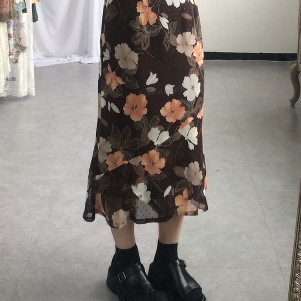 Flower pattern skirt