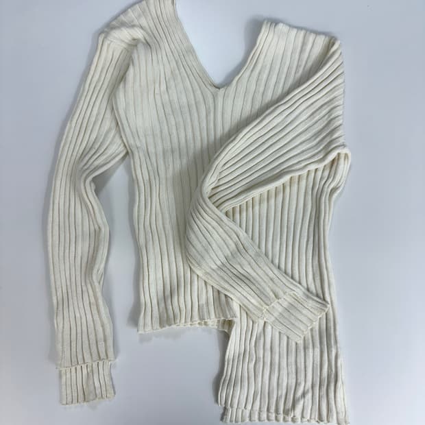 헬무트랭 컷아웃 언발 니트