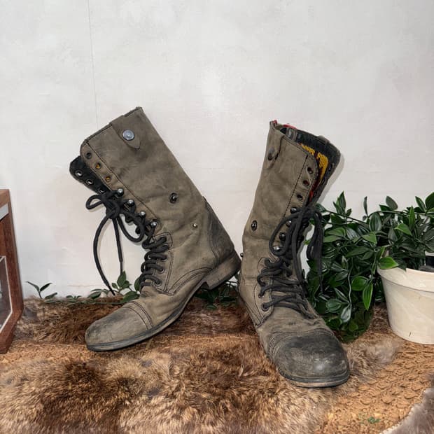 Steve madden button military boots