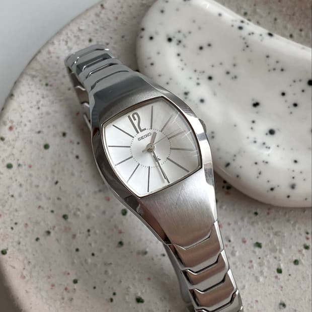 Seiko 세이코 lk 루키아 쉘 실버 화이트