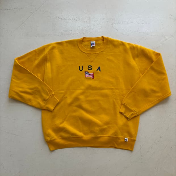 90's Russell Sweatshirt.