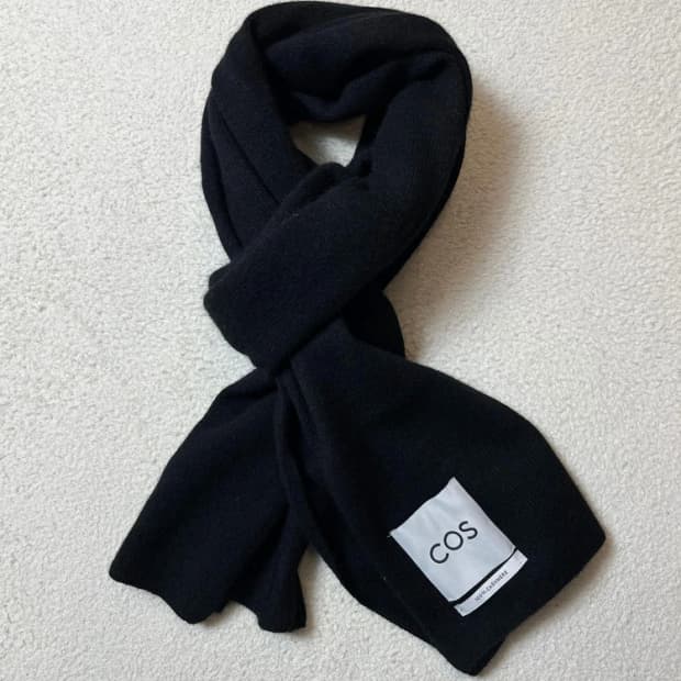 코스 COS 캐시미어 라운드 목도리 A1701