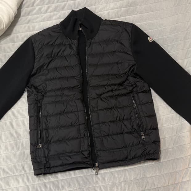 25fw 몽클레어 니트패딩 xl 팝니다