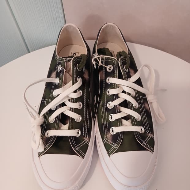 겐조 정품 공용 스니커즈 6.5 (국내 250 사이즈)