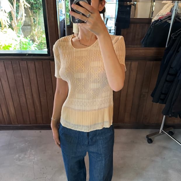 ISSEY MIYAKE PLEATS PLEASE ivory top
