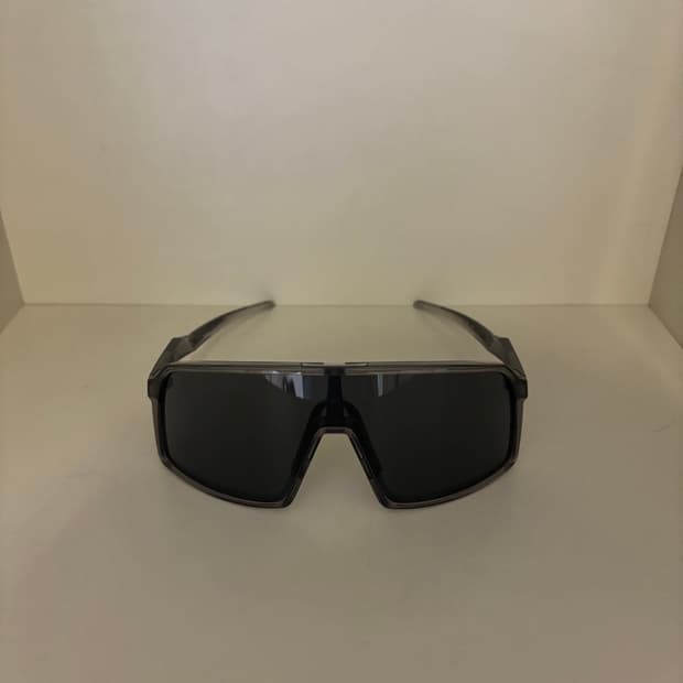 오클리 수트로 선글라스