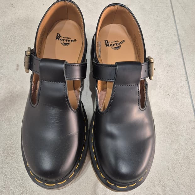 닥터마틴 폴리 T바 슈즈 230~ 235mm