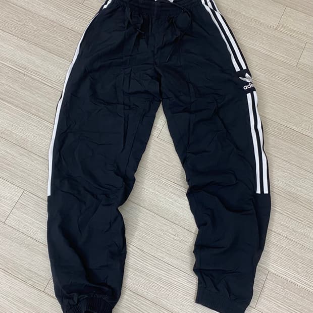 아디다스 트레포일 락업 팬츠 M 사이즈