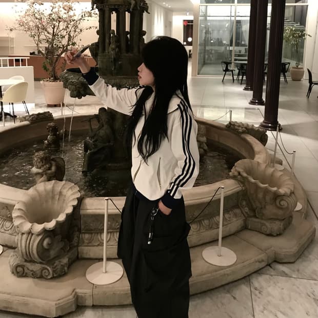 아디다스 파이어버드 배지 트랙탑 화이트 블루