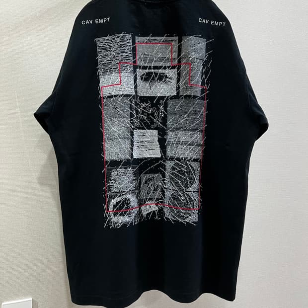 카브엠트 (CAV EMPT) 반팔 판매