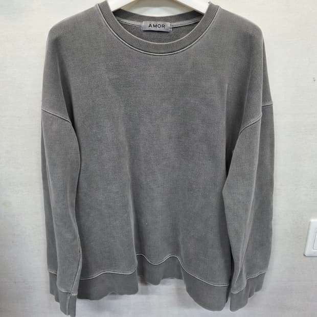 아머 피그먼트 맨투맨 프리 