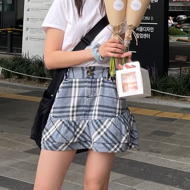 버버리 블루라벨 체크 청 스커트 36사이즈