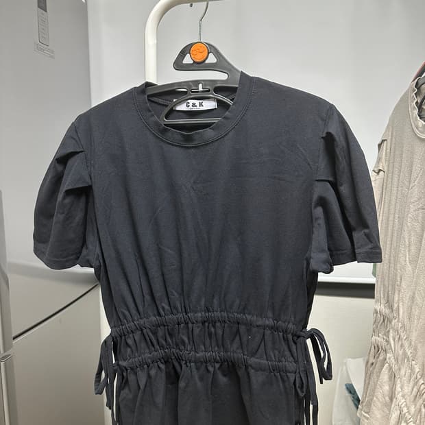 허리 셔링 포인트 티셔츠 블랙 free 사이즈