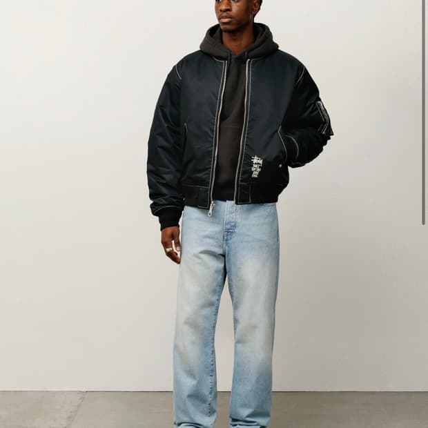 Stussy 스투시 뉴 클래식 진 데님 Light Wash