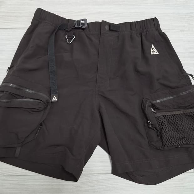 나이키 ACG 카고 쇼츠