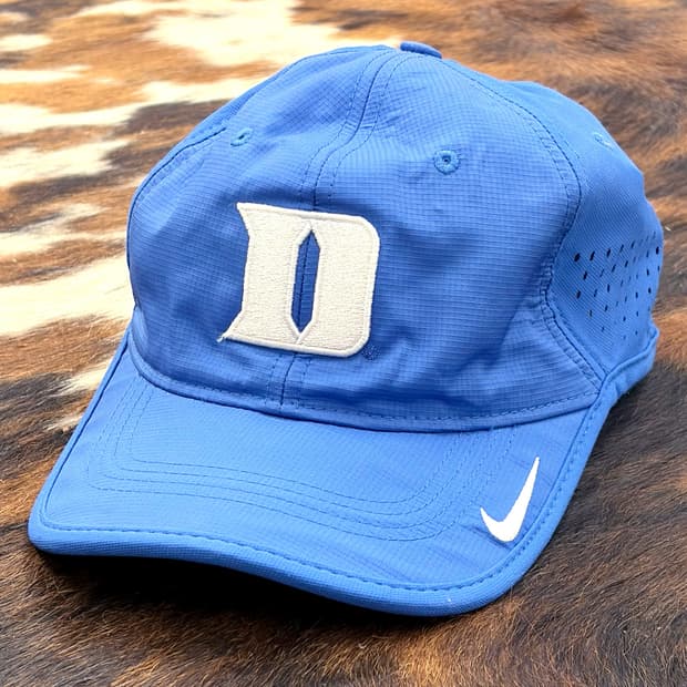 나이키 클래식99 드라이핏 남색 볼캡 ‘Dukes’