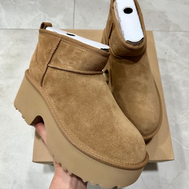 어그 클래식 울트라 미니 뉴하이츠 체스트넛  250,260새상품