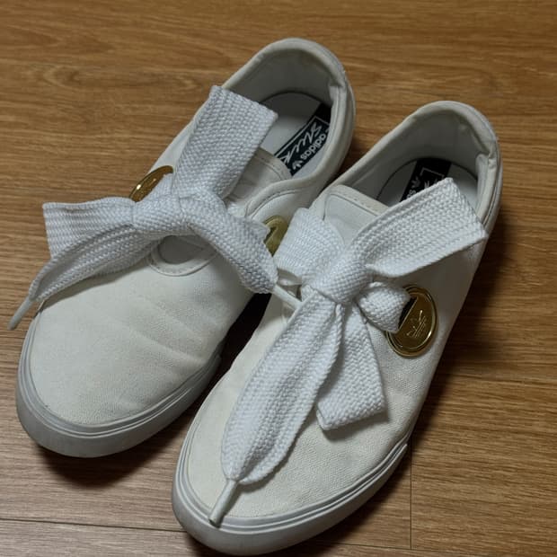 아디다스 운동화 슬릭로우 리본 슬립온 화이트 골드 메탈릭 240