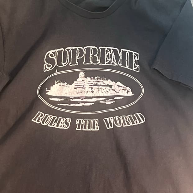 슈프림X코르테이즈 티셔츠 L