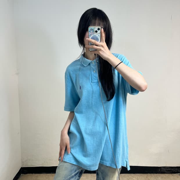 Polo sky blue collar t-shirt