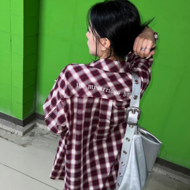 더미스테리어스호텔 체크 셔츠