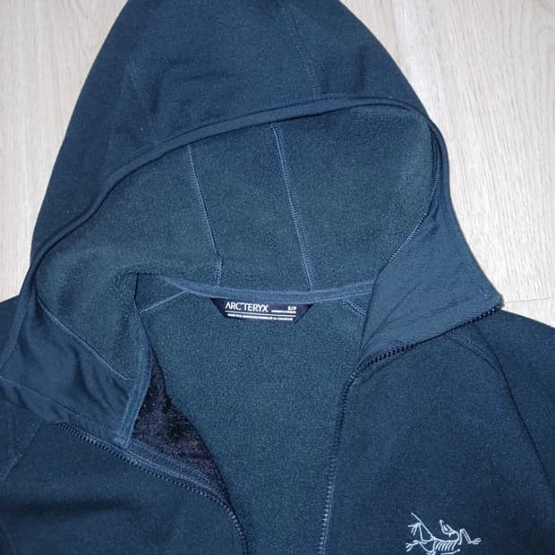 아크테릭스 후드집업