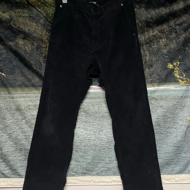 Hatchingroom X broken umbrella