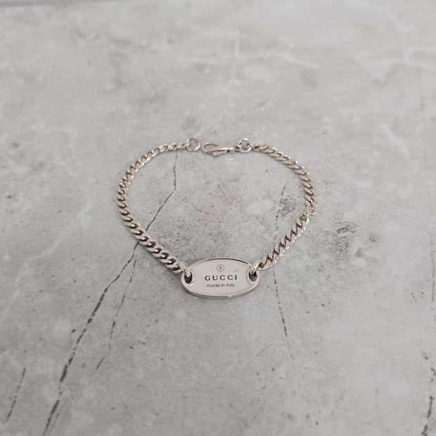 구찌 로고 실버 체인 팔찌 17호 판매