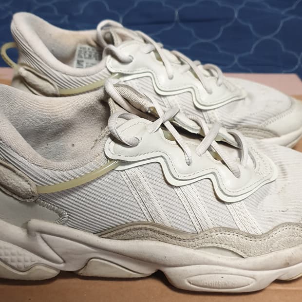 아디다스 오즈위고 스니커즈 베이지 (235)