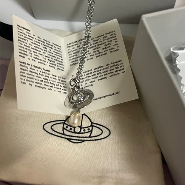 비비안웨스트우드 알렉사진주 목걸이 풀박스