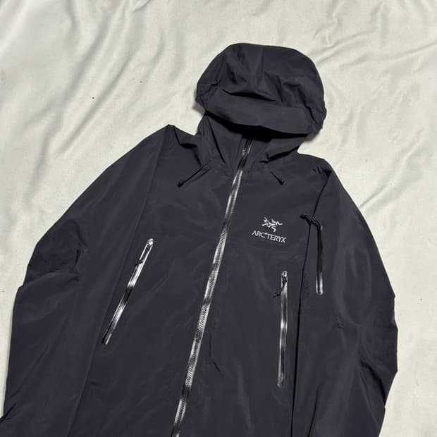 XS 아크테릭스 베타ar 자켓