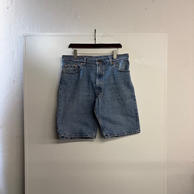 35-10” Levi’s 550 Shorts USA 91s