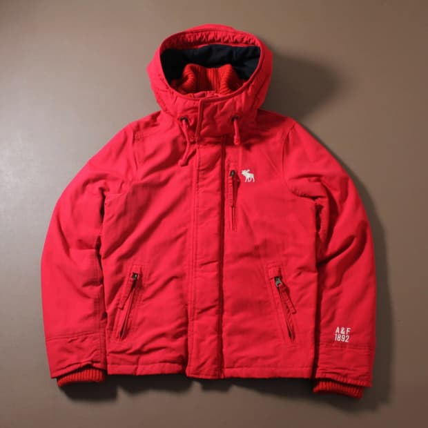 Abercrombie 아베크롬비 레드 자켓