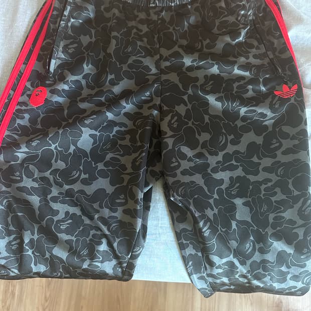 아디다스 베이프 트랙팬츠 xl 새상품급 급처