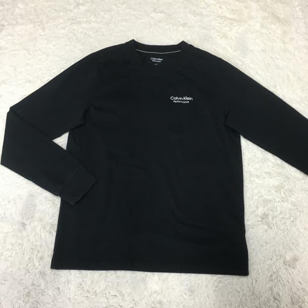 캘빈클라인 스몰로고 롱슬리브 DD06
