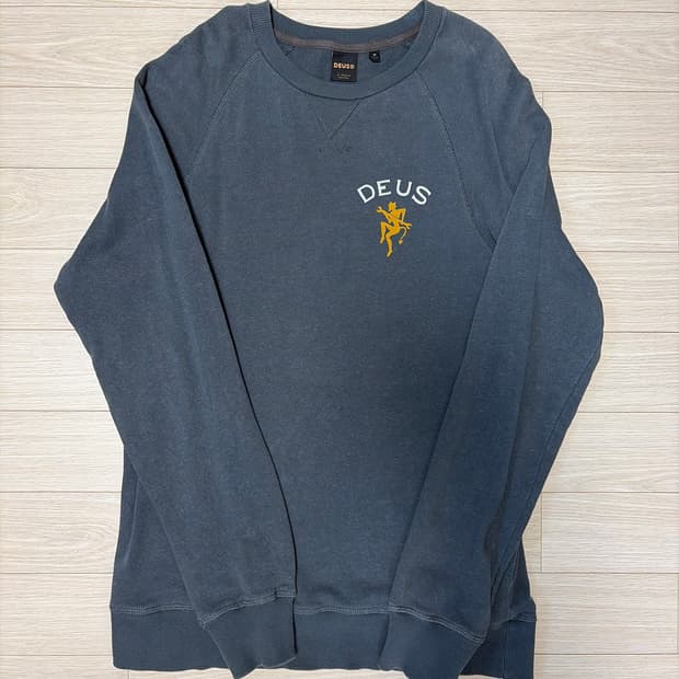 Devil Crew Sweatshirt Washed Black