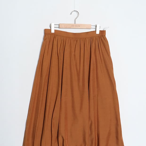 GALLORIA Satin Gather Skirt (30)