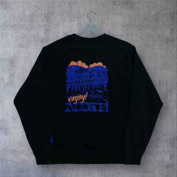 나이키 프린팅 빅로고 블랙 맨투맨