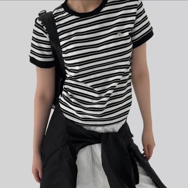 어텀 스터드ST티셔츠