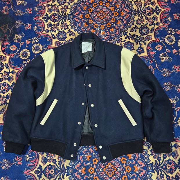 집시(Jipsy) 울 카라넥 컬러블럭 바시티 자켓
