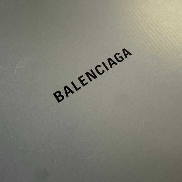 발렌시아가 3xl 멀티컬러 36 사이즈