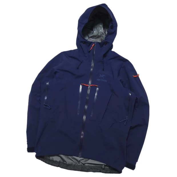 아크테릭스 13FW 고어텍스 알파SV 자켓 다크올림푸스