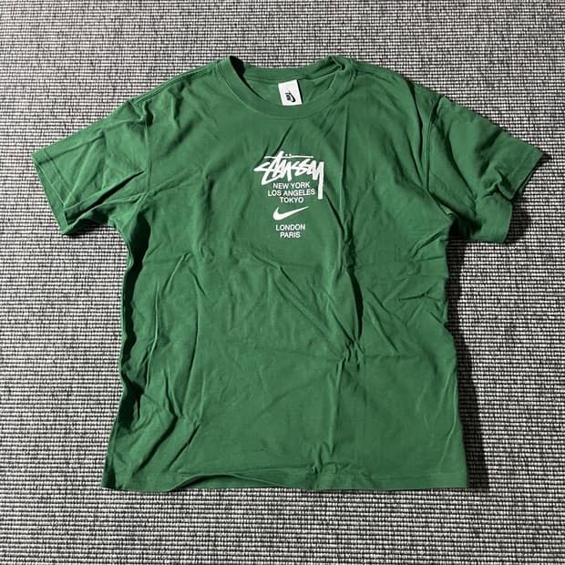 나이키 x 스투시 월드투어 티셔츠 그린 - 아시아(L)