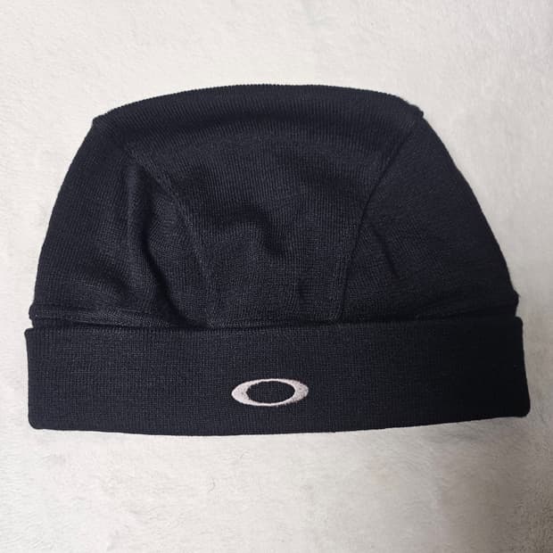 오클리와치캡비니