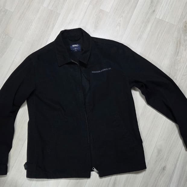 스파오 남성블랙 자켓