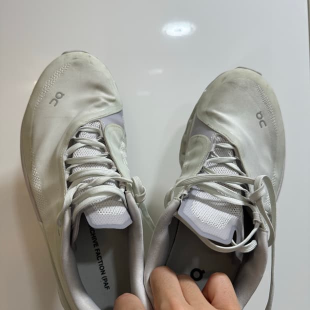 온러닝 파프 클라우드 몬스터2 베이퍼 프로스트 화이트