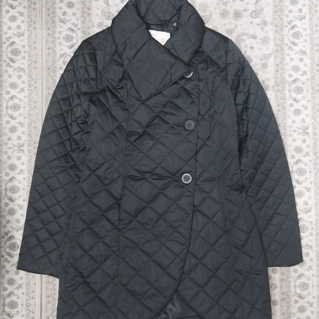 (새상품) 타하리 블랙 퀼팅 푸퍼 코트 (55반까지)