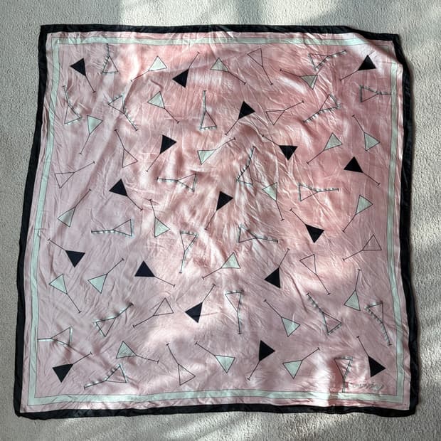 [빈티지 정품] 꾸레쥬 Courrèges 실크 칵테일 패턴 스카프